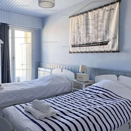 Apartment Bleu Marine Gilles Croix De Vie *